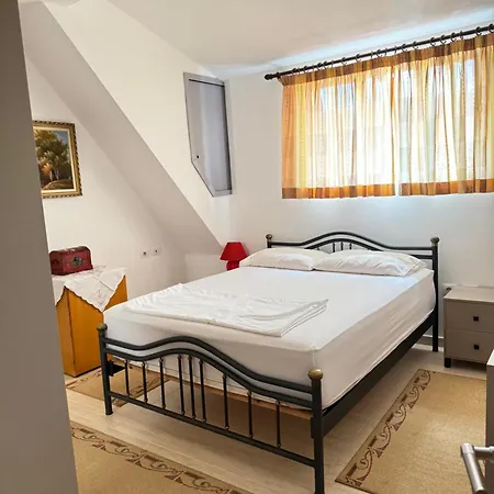 Fia 49 - Floor Tirana