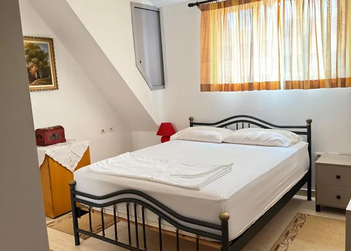 Fia 49 - Floor Tirana